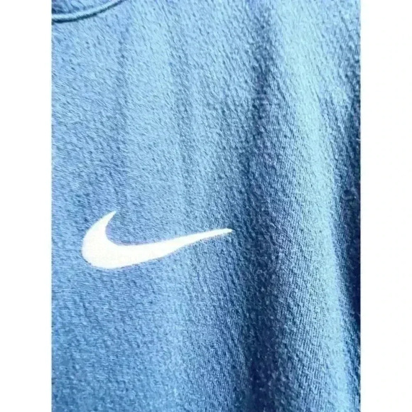 Nike Dri-Fit Standard Fit 3/4 zip Pullover - Picture 3 of 6